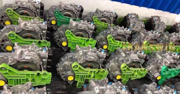 Auto Transmission 6F35/2.0 Gearbox Assembly