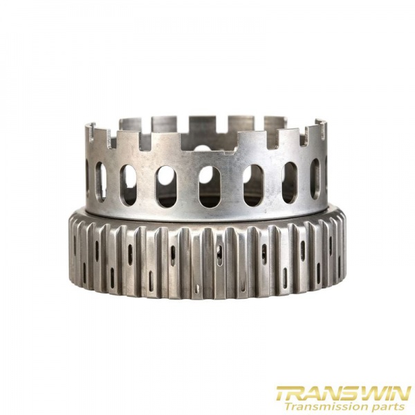 U140, U240, U241, U250E (15 Lugs) HUB LOW REVERSE - G57743A